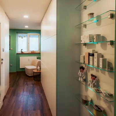 Gallery photo